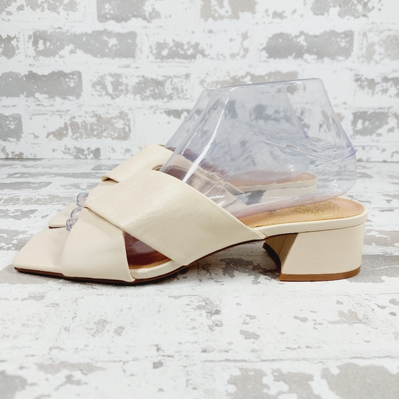 Vince Camuto Shoes - New Vince Camuto Seedanta Cream Leather Block Heel Sandals X398